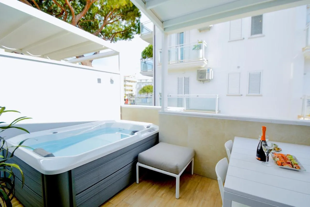 Prime Blue Suite - Appartamenti Con Jacuzzi Privata Riccione